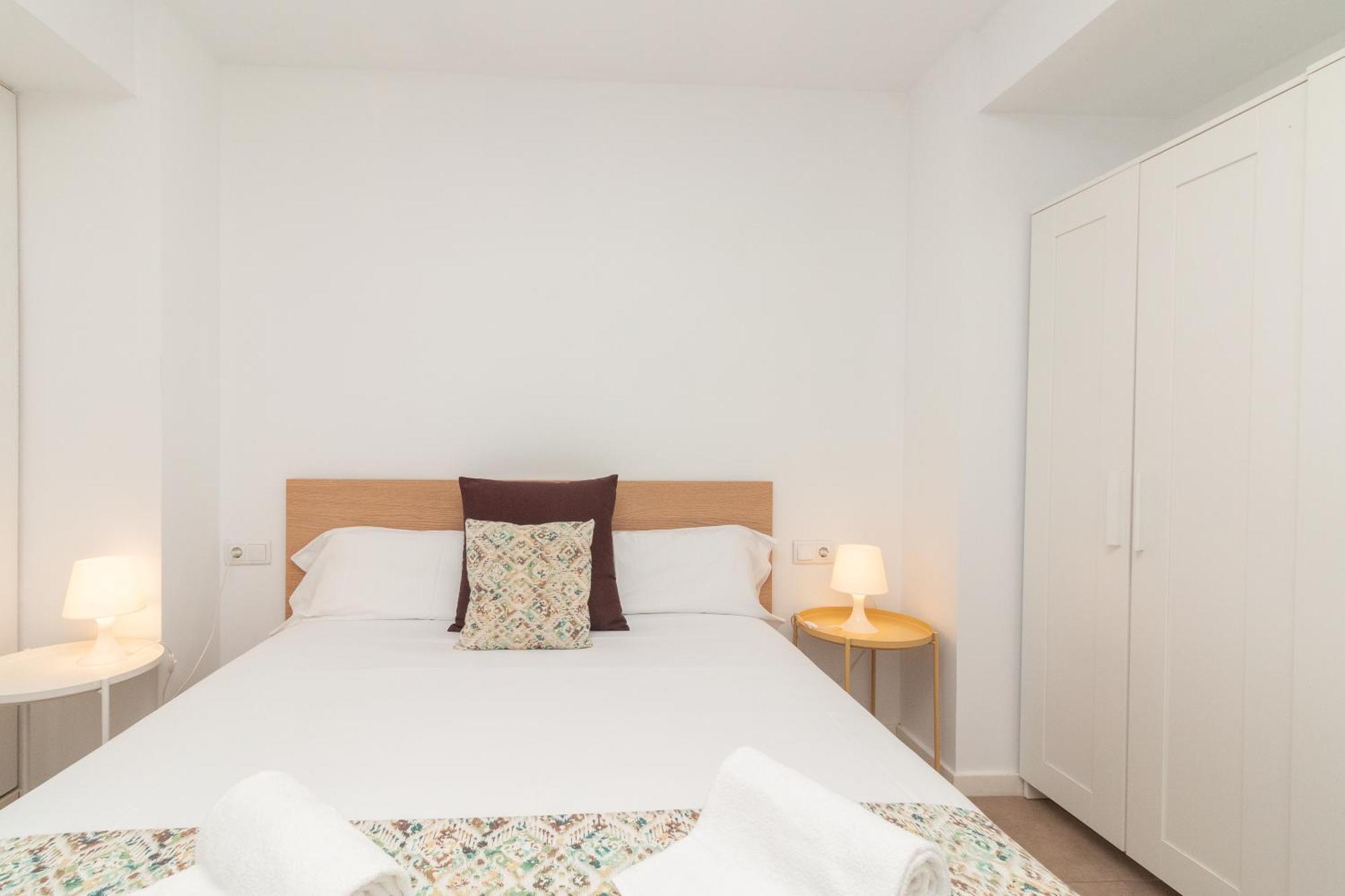 Bet Apartments - Abastos Valencia Kültér fotó