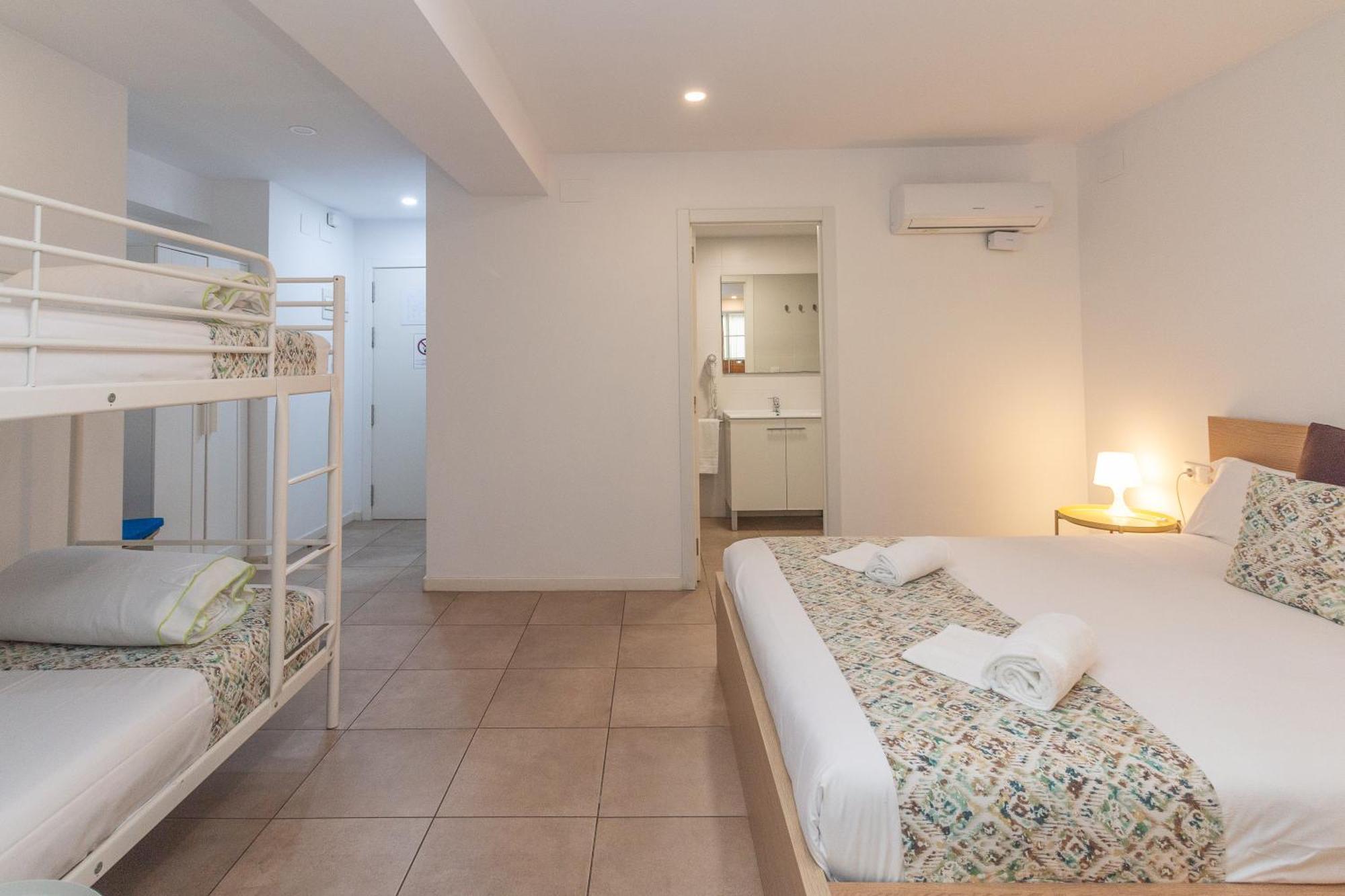 Bet Apartments - Abastos Valencia Kültér fotó