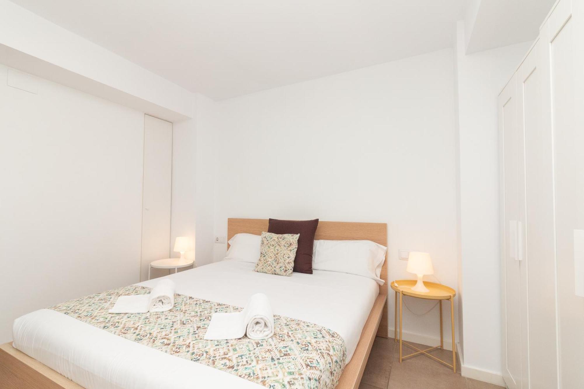 Bet Apartments - Abastos Valencia Kültér fotó