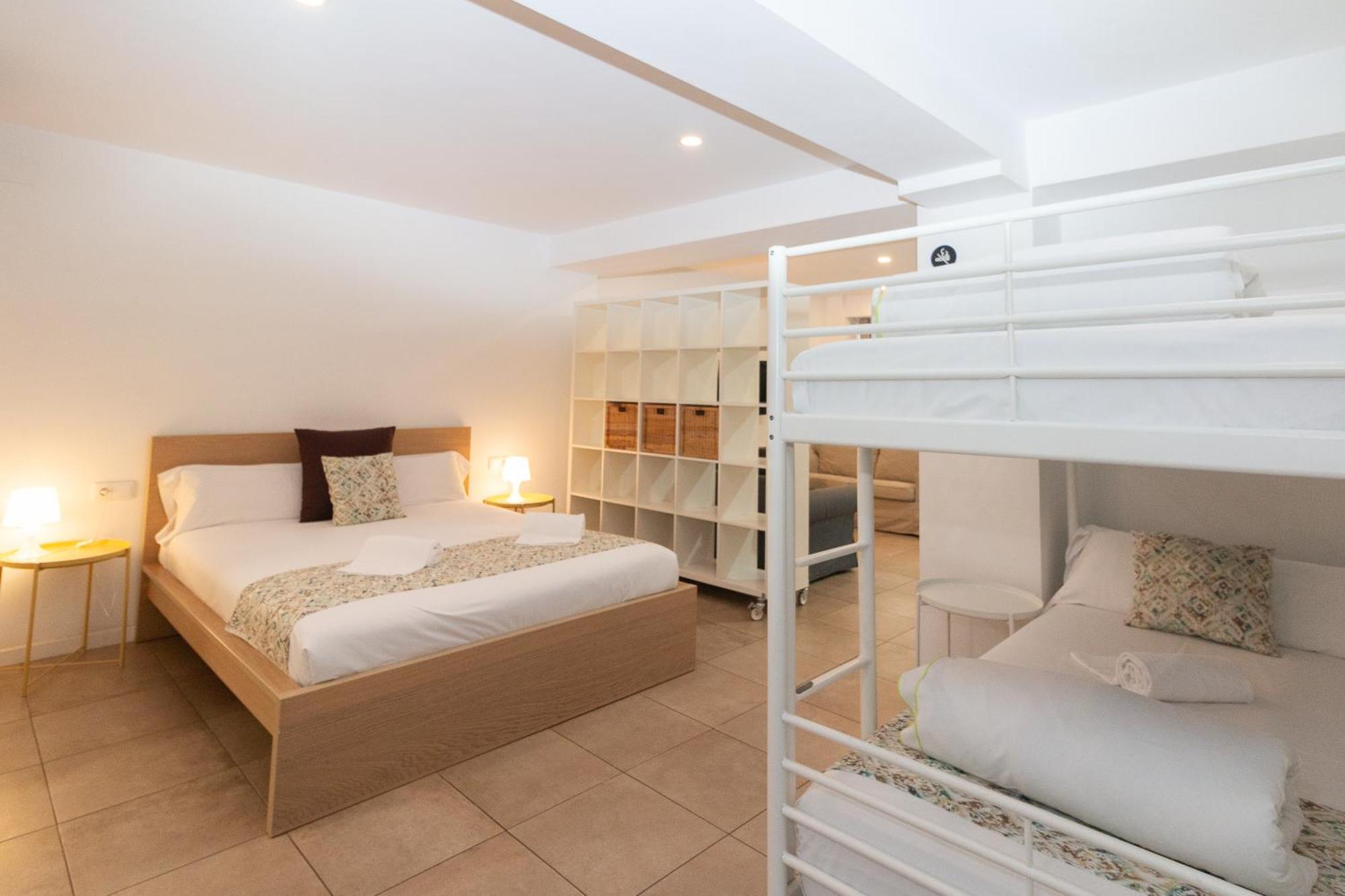 Bet Apartments - Abastos Valencia Kültér fotó