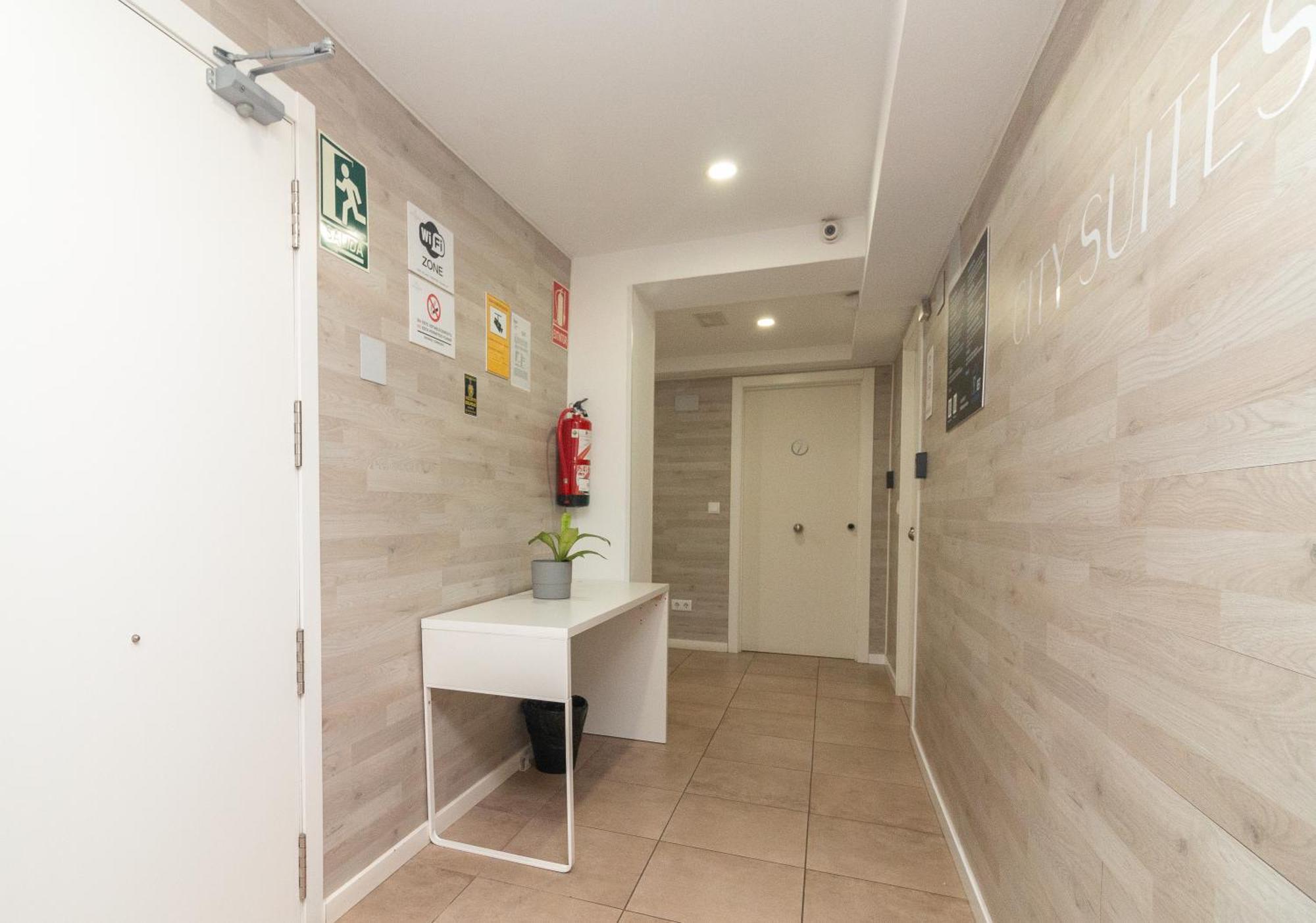 Bet Apartments - Abastos Valencia Kültér fotó